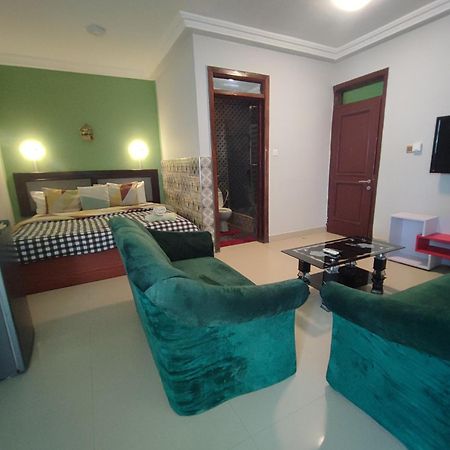 Hotel Ellisa Hospitality And Spa Akkra Exterior foto