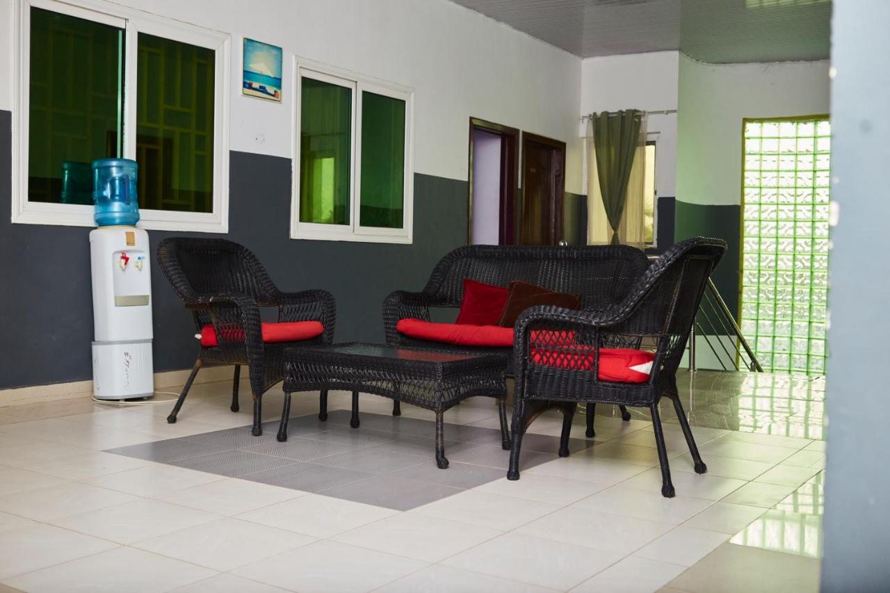 Hotel Ellisa Hospitality And Spa Akkra Exterior foto